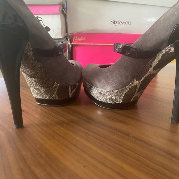 Jessica Simpson python stacked heels - Picture 3 of 6